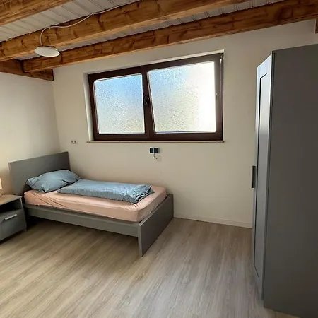 Bjm Monteurwohnungen In Comfort Monteur Monteurzimmer Apartman Rodgau
